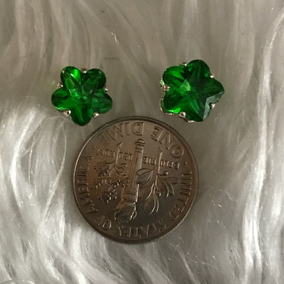 925 Sterling Silver Green Flower Crystal earrings - Picture 2 of 4